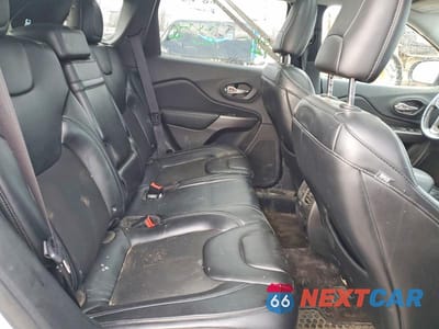 Zdjęcie 11 z 14 samochodu: 2019 JEEP CHEROKEE LATITUDE PLUS VIN:1C4PJMLB2KD191464 - miniatura