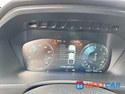 Zdjęcie 9 z 13 samochodu: 2018 VOLVO XC90 T6 VIN:YV4A22PK2J1215681 - miniatura