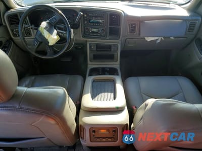 Zdjęcie 8 z 14 samochodu: 2005 GMC SIERRA K2500 HEAVY DUTY VIN:1GTHK23U75F973775 - miniatura