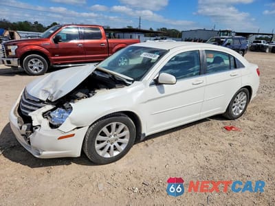 2010 CHRYSLER SEBRING LIMITED 1C3CC5FB6AN141190 - główne zdjęcie licytacji z USA - miniatura
