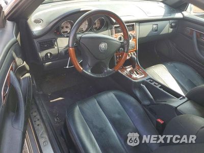 Zdjęcie 8 z 12 samochodu: 2001 MERCEDES-BENZ SLK 320 VIN:WDBKK65F61F199958 - miniatura