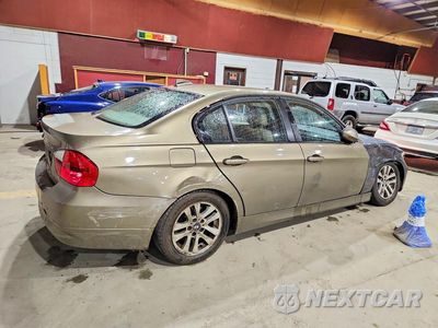 Trzecie zdjęcie samochodu z tyłu: 2006 BMW 325 I VIN:WBAVB13516PT13116 - miniatura