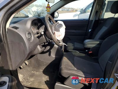 Zdjęcie 7 z 11 samochodu: 2011 JEEP COMPASS SPORT VIN:1J4NT1FAXBD290630 - miniatura