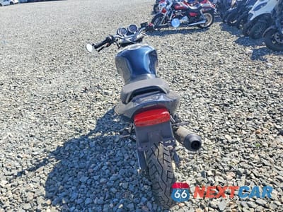 Czwarte zdjęcie samochodu z boku: 2001 SUZUKI GS500 VIN:JS1GM51A612100675 - miniatura