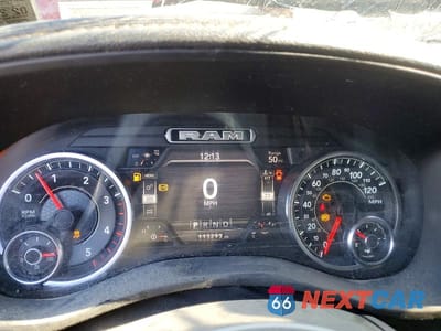 Zdjęcie 9 z 11 samochodu: 2021 RAM 3500 LARAMIE VIN:3C63RRML8MG640624 - miniatura