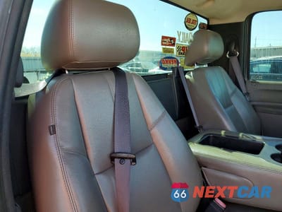 Zdjęcie 10 z 12 samochodu: 2011 CHEVROLET SILVERADO K1500 VIN:1GCNKPEA8BZ283708 - miniatura