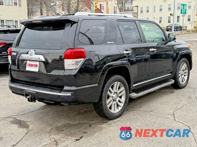 Trzecie zdjęcie samochodu z tyłu: 2010 TOYOTA 4RUNNER LIMITED VIN:JTEBU5JR9A5001140 - miniatura