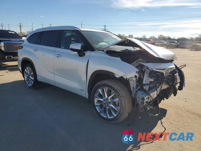 Czwarte zdjęcie samochodu z boku: 2025 TOYOTA HIGHLANDER HYBRID VIN:5TDXBRCH7SS671888 - miniatura