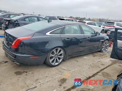 Trzecie zdjęcie samochodu z tyłu: 2016 JAGUAR XJL PORTFOLIO VIN:SAJWA2G7XG8V99878 - miniatura