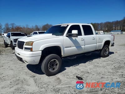 2004 CHEVROLET SILVERADO K2500 1GCGK23U44F203656 - główne zdjęcie licytacji z USA - miniatura
