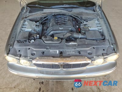 Zdjęcie 11 z 12 samochodu: 2004 JAGUAR XJ8 VIN:SAJWA71C04SG25165 - miniatura