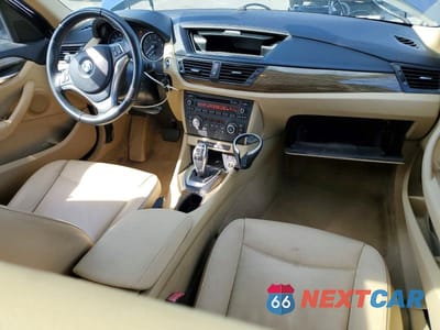 Zdjęcie 8 z 11 samochodu: 2013 BMW X1 XDRIVE28I VIN:WBAVL1C58DVR91884 - miniatura