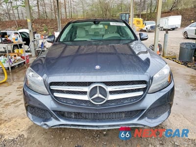 Piąte zdjęcie samochodu w środku: 2015 MERCEDES-BENZ C 300 4MATIC VIN:55SWF4KB8FU020262 - miniatura