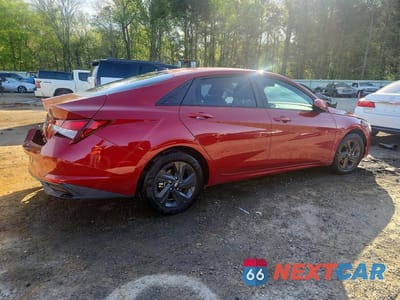 Trzecie zdjęcie samochodu z tyłu: 2022 HYUNDAI ELANTRA SEL VIN:KMHLM4AG0NU322167 - miniatura