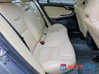 Zdjęcie 10 z 11 samochodu: 2018 VOLVO S60 PLATINUM VIN:LYV402TM9JB174083 - miniatura