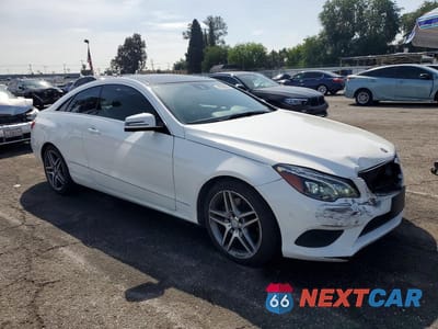 Czwarte zdjęcie samochodu z boku: 2015 MERCEDES-BENZ E 400 VIN:WDDKJ6FB9FF307079 - miniatura