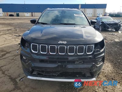 Piąte zdjęcie samochodu w środku: 2023 JEEP COMPASS LIMITED VIN:3C4NJDCN6PT548342 - miniatura