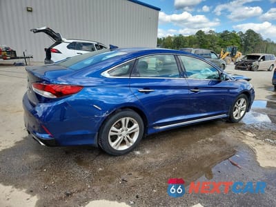 Trzecie zdjęcie samochodu z tyłu: 2019 HYUNDAI SONATA SPORT VIN:5NPE34AFXKH738577 - miniatura