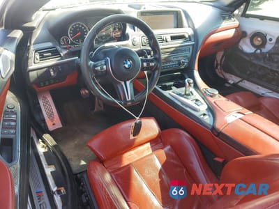 Zdjęcie 8 z 13 samochodu: 2015 BMW M6 VIN:WBSLZ9C57FD651473 - miniatura