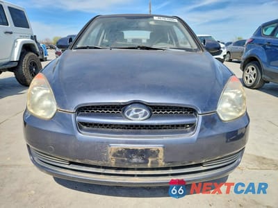 Piąte zdjęcie samochodu w środku: 2007 HYUNDAI ACCENT GS VIN:KMHCM36C27U050370 - miniatura