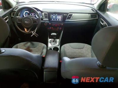 Zdjęcie 8 z 12 samochodu: 2019 KIA NIRO LX VIN:KNDCB3LC4K5219144 - miniatura