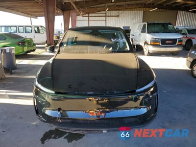 Piąte zdjęcie samochodu w środku: 2026 TESLA MODEL Y VIN:7SAYGDEE0TF358105 - miniatura