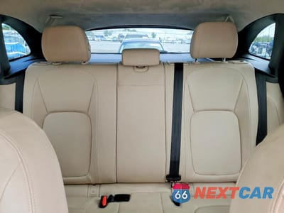 Zdjęcie 10 z 14 samochodu: 2019 JAGUAR F-PACE VIN:SADCS2FX4KA390948 - miniatura