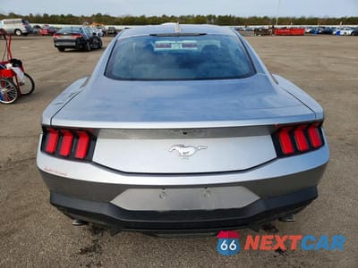 Zdjęcie 6 z 12 samochodu: 2024 FORD MUSTANG VIN:1FA6P8TH3R5110164 - miniatura
