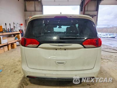 Zdjęcie 6 z 13 samochodu: 2019 CHRYSLER PACIFICA VIN:2C4RC1GGXKR552363 - miniatura