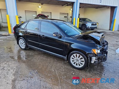 Czwarte zdjęcie samochodu z boku: 2004 VOLVO S40 2.4I VIN:YV1MS382942015457 - miniatura