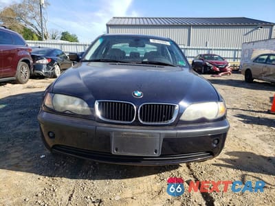 Piąte zdjęcie samochodu w środku: 2005 BMW 325 XI VIN:WBAEU33435PR17164 - miniatura