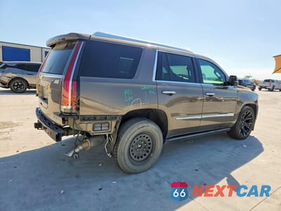 Trzecie zdjęcie samochodu z tyłu: 2016 CADILLAC ESCALADE PREMIUM VIN:1GYS4CKJ9GR102336 - miniatura