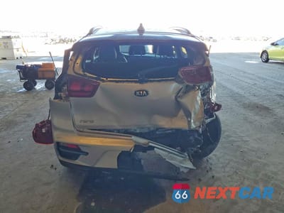 Zdjęcie 6 z 12 samochodu: 2020 KIA NIRO EV EX VIN:KNDCC3LGXL5062530 - miniatura