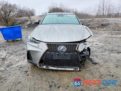 Piąte zdjęcie samochodu w środku: 2019 LEXUS IS 300 BASE VIN:JTHC81D22K5035957 - miniatura