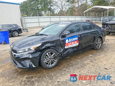 2023 KIA FORTE LXS 3KPF24AD0PE594376 - główne zdjęcie licytacji z USA - miniatura