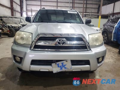 Piąte zdjęcie samochodu w środku: 2006 TOYOTA 4RUNNER SR5 VIN:JTEBU14R560091380 - miniatura