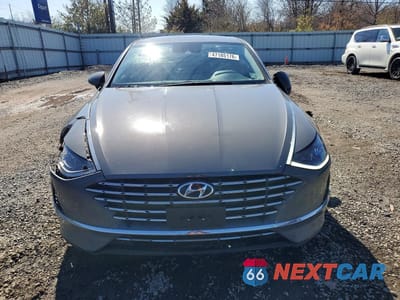 Piąte zdjęcie samochodu w środku: 2020 HYUNDAI SONATA HYBRID SEL VIN:KMHL34JJ3LA013693 - miniatura