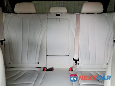 Zdjęcie 10 z 13 samochodu: 2018 BMW X5 XDRIVE35D VIN:5UXKS4C54J0Y20342 - miniatura