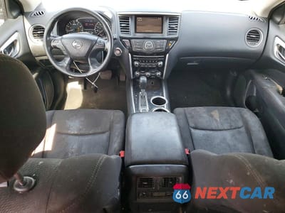 Zdjęcie 8 z 13 samochodu: 2014 NISSAN PATHFINDER SV VIN:5N1AR2MM7EC629811 - miniatura