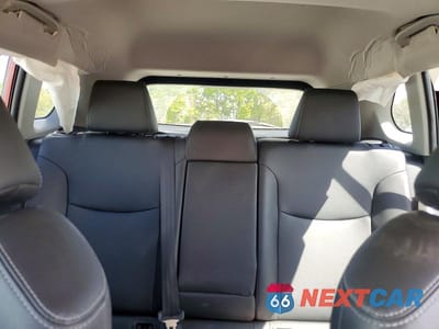 Zdjęcie 10 z 13 samochodu: 2022 TOYOTA COROLLA CROSS XLE VIN:7MUDAAAG8NV009118 - miniatura