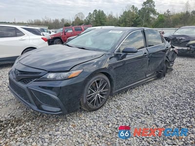 2024 TOYOTA CAMRY SE 4T1G11AK7RU903488 - główne zdjęcie licytacji z USA - miniatura