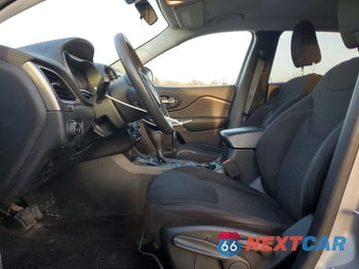 Zdjęcie 7 z 13 samochodu: 2019 JEEP CHEROKEE LATITUDE VIN:1C4PJLCB3KD205219 - miniatura