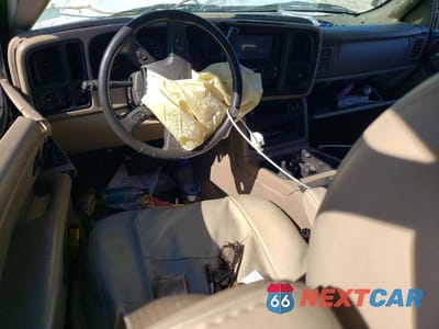 Zdjęcie 8 z 13 samochodu: 2004 CHEVROLET TAHOE C1500 VIN:1GNEC13Z54R274493 - miniatura