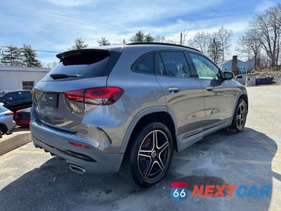 Trzecie zdjęcie samochodu z tyłu: 2022 MERCEDES-BENZ GLA 250 VIN:W1N4N4GB9NJ343417 - miniatura