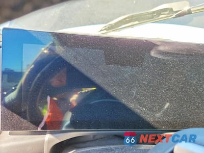 Zdjęcie 9 z 12 samochodu: 2023 BMW 330XI VIN:3MW89FF0XP8D12441 - miniatura