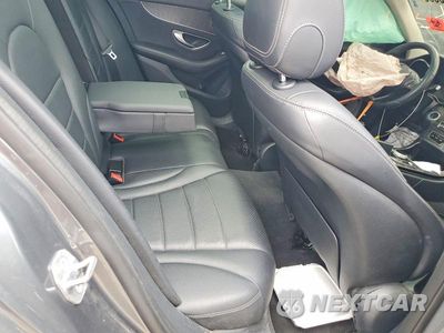 Zdjęcie 19 z 24 samochodu: 2017 MERCEDES-BENZ C 300 VIN:WDDWF4JB2HR239997 - miniatura