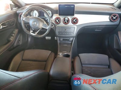 Zdjęcie 8 z 12 samochodu: 2016 MERCEDES-BENZ CLA 250 VIN:WDDSJ4EB6GN305397 - miniatura