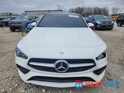 Piąte zdjęcie samochodu w środku: 2021 MERCEDES-BENZ CLA 250 4MATIC VIN:W1K5J4HB4MN183157 - miniatura