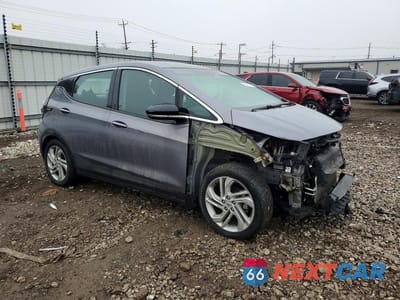 Czwarte zdjęcie samochodu z boku: 2023 CHEVROLET BOLT EV 1LT VIN:1G1FW6S00P4184442 - miniatura
