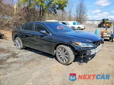 Czwarte zdjęcie samochodu z boku: 2021 LEXUS ES 250 BASE VIN:58AD11D17MU005612 - miniatura